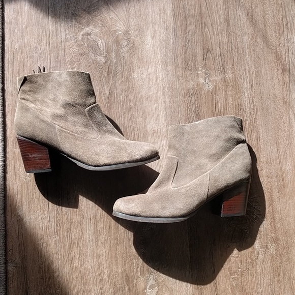 Kelsi Dagger Shoes - Kelsi Dagger Leather Suede Booties